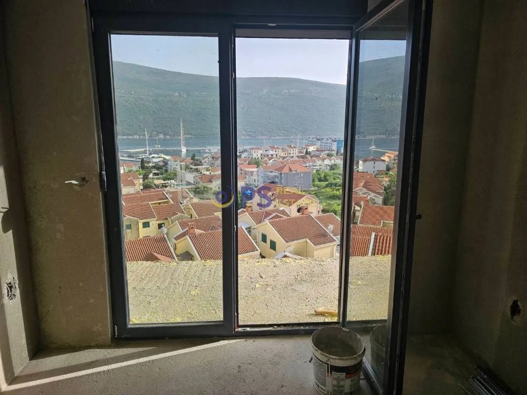 Prodaja, jednosoban stan, 45m², Đenovići, Herceg Novi