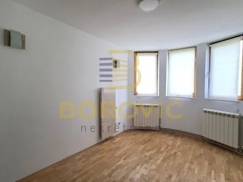 Izdavanje, poslovni prostor, 92m², Šumice, Beograd - image 5