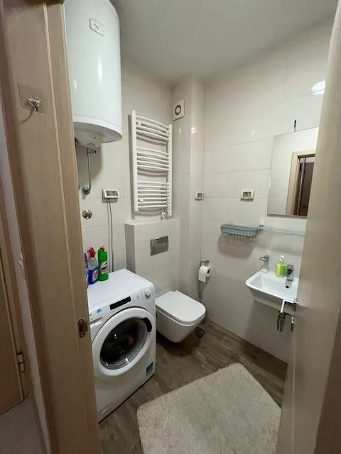 Izdavanje, jednosoban stan, 47m², City Kvart, Podgorica