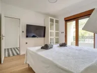 Izdavanje, dvosoban stan, 90m², Bečići, Budva - image 2