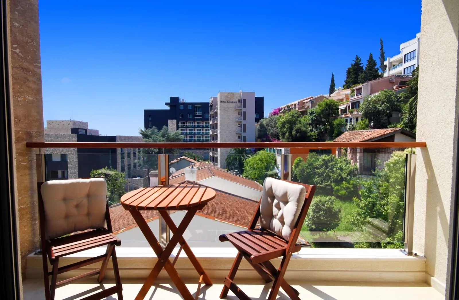 Rent, two bedroom apartment, 75m², Centar, Budva