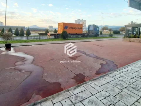 Rent, apartment, 120m², Stari Aerodrom, Podgorica - image 4