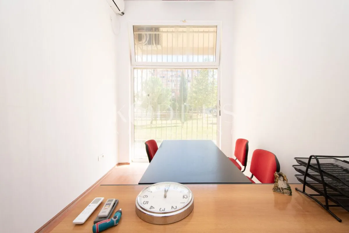 Rent, office space, 28m², Stari Aerodrom, Podgorica
