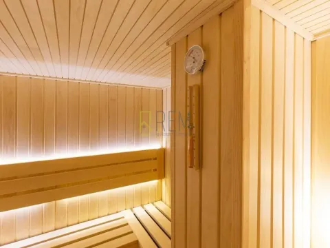 Sale, one bedroom apartment, 38m², Bečići, Budva - image 8