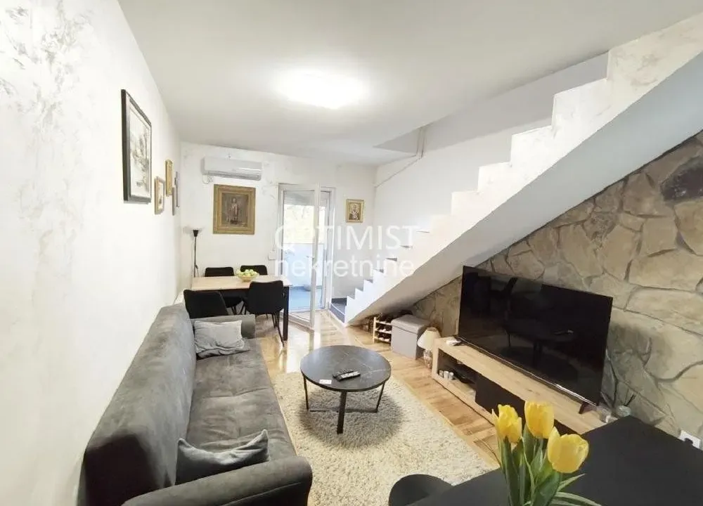 Prodaja, četvorosoban stan, 64m², Kumodraž 1, Kumodraž Sve Podlokacije