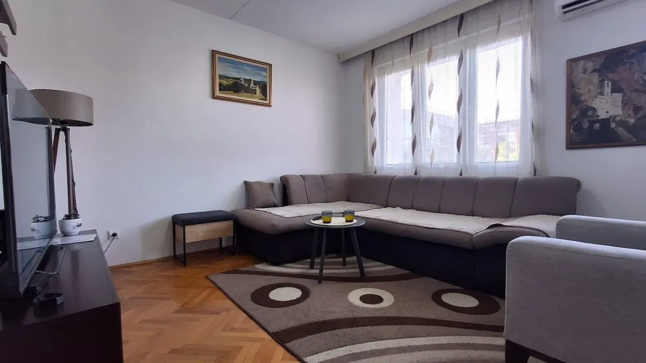 Prodaja, stan, 71m², Gintaš, Podgorica