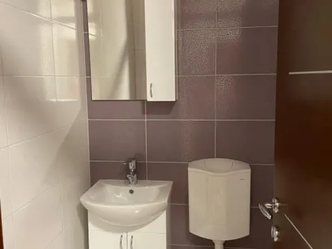 Izdavanje, četvorosoban stan, 85m², Crveni Krst, Niš - image 13