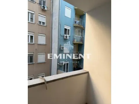 Izdavanje, stan, 40m², Đeram Pijaca, Beograd - image 14