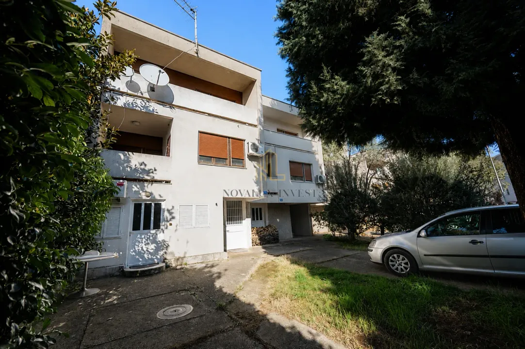 Sale, house, 183m², Gorica C, Podgorica