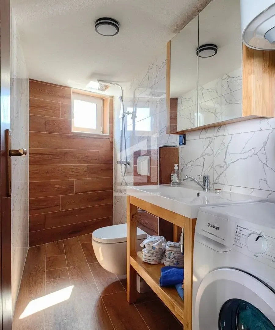 Prodaja, kuća, 220m², Bar, Crna Gora