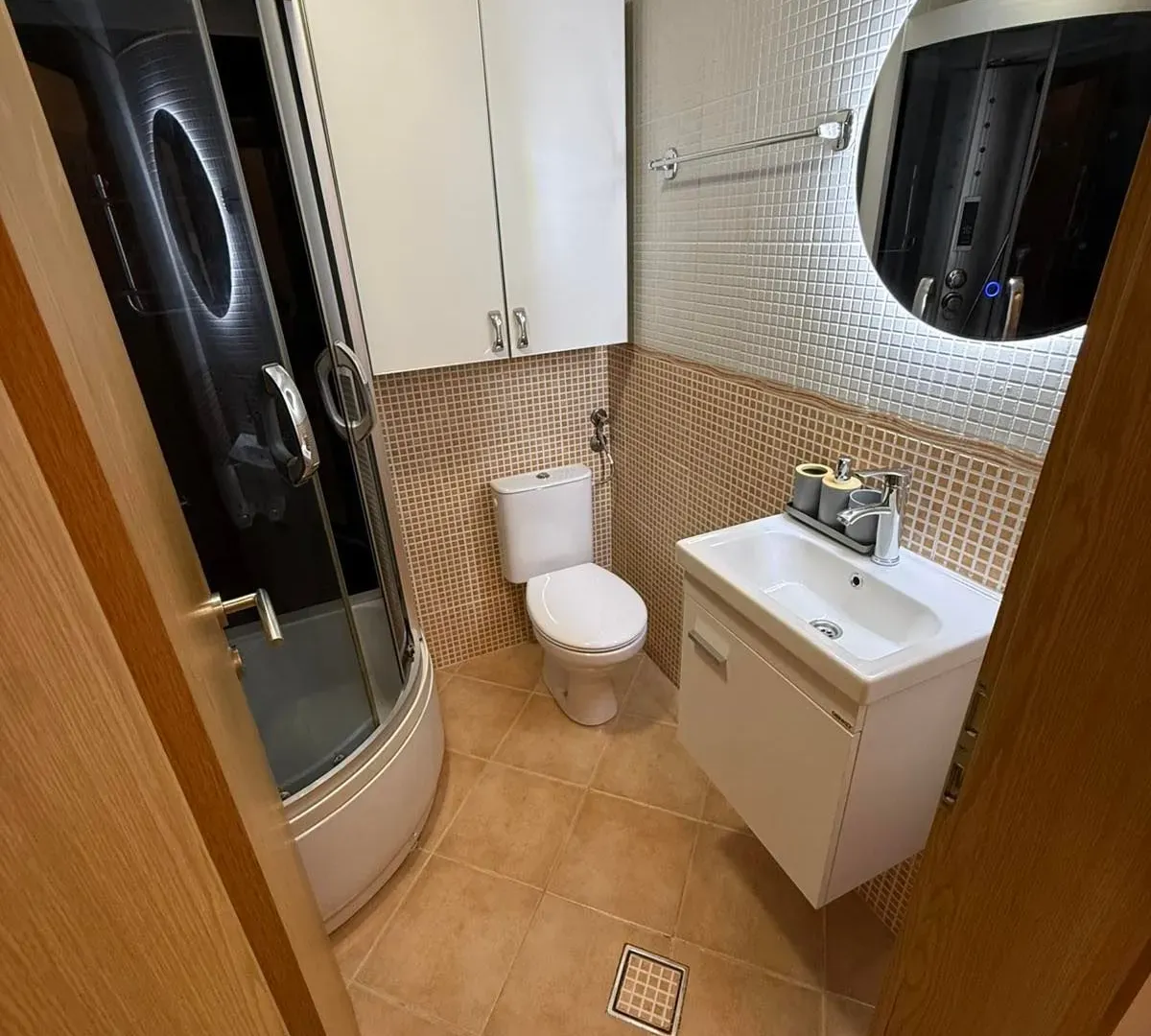 Rent, three bedroom apartment, 43m², City Kvart, Podgorica