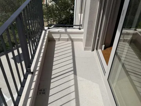 Rent, two bedroom apartment, 83m², Tripovići, Tivat - image 17