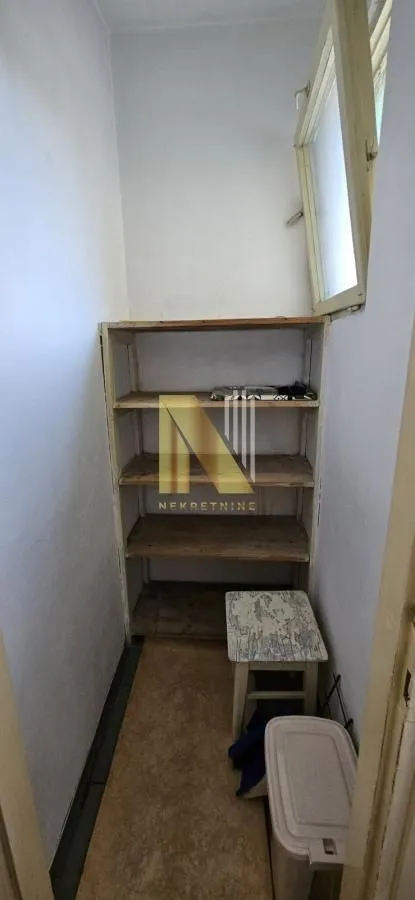 Prodaja, trosoban stan, 78m², Sajmište, Novi Sad