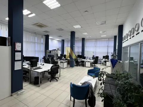 Izdavanje, poslovni prostor, 400m², Novo naselje, Novi Sad - image 9