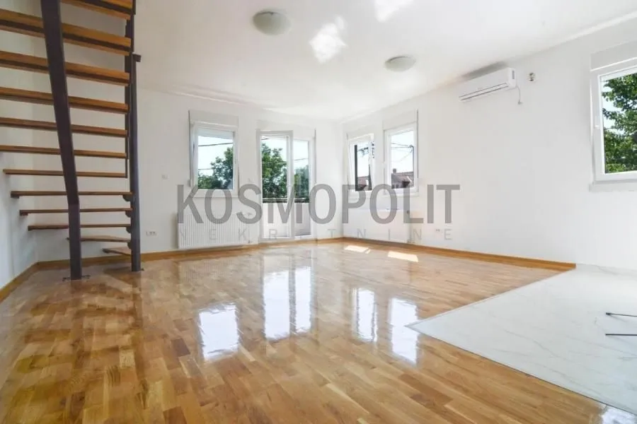 Sale, four bedroom apartment, 95m², Ledine, Beograd