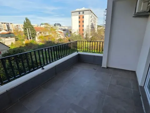 Rent, one bedroom apartment, 56m², Kod Big Fashion-a, Podgorica - image 7