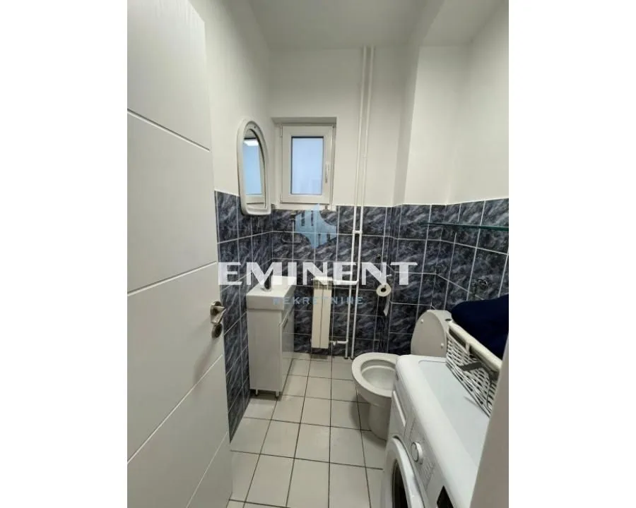 Rent, four bedroom apartment, 120m², Savski Venac, Beograd