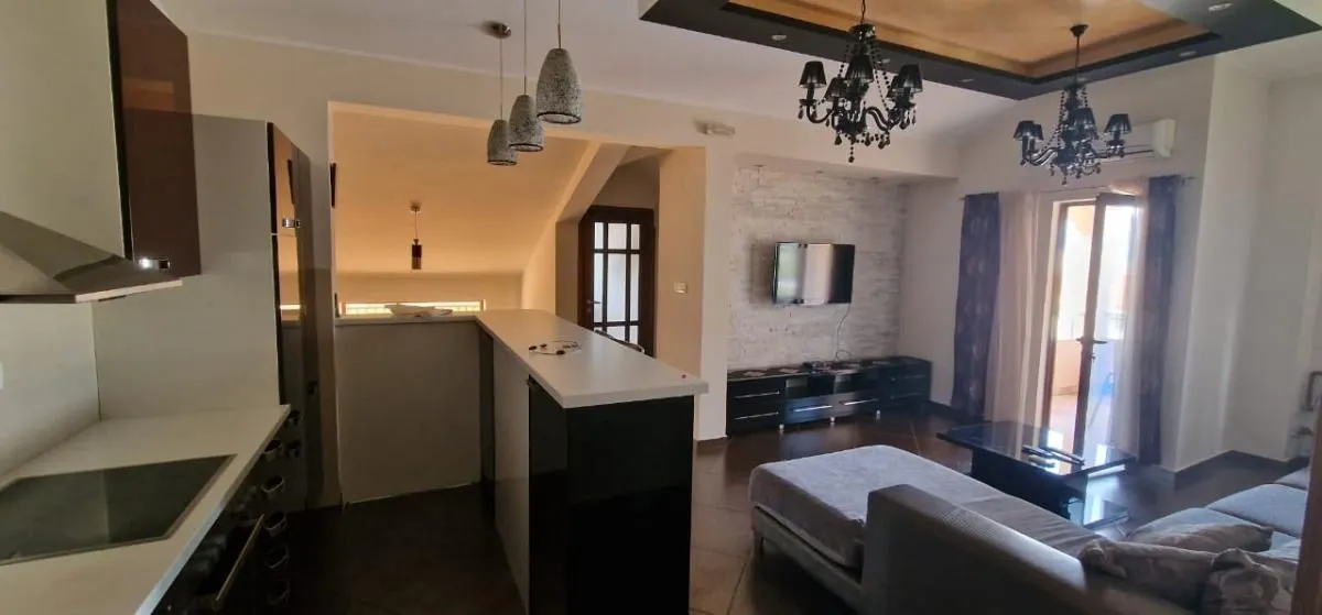Rent, apartment, 120m², Kotor, Crna Gora
