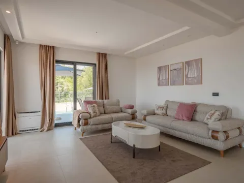 Prodaja, kuća, 318m², Reževići, Budva - image 7