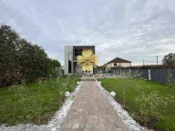 Izdavanje, kuća, 150m², Donja Gorica, Podgorica - image 1