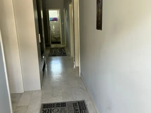 Rent, three bedroom apartment, 120m², Donja Lastva, Tivat - image 11