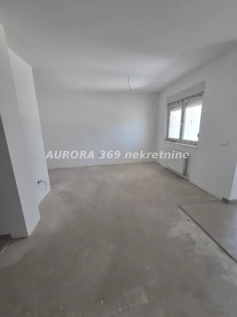Sale, studio apartment, 40m², Ruma, Srbija