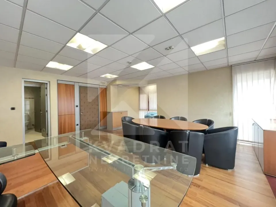 Rent, office space, 412m², Preko Morače, Podgorica