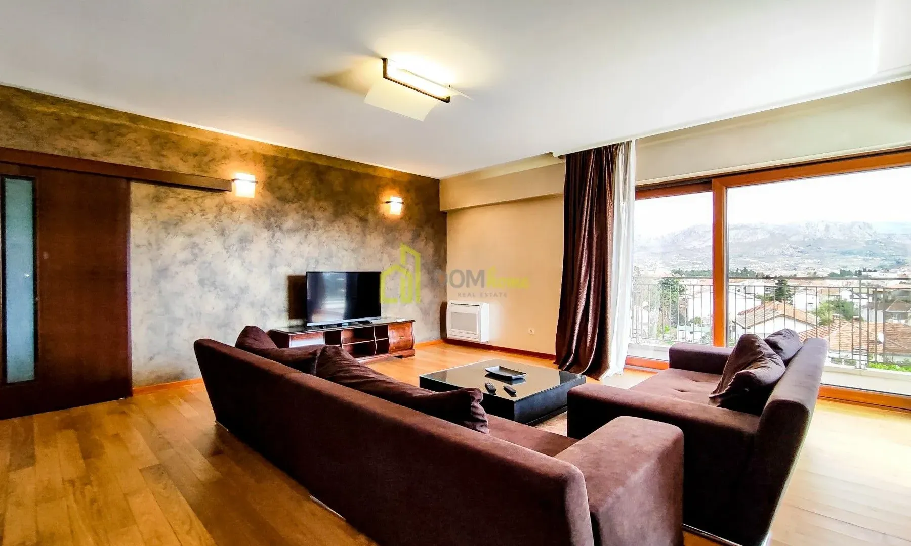 Rent, three bedroom apartment, 162m², Gorica C, Podgorica