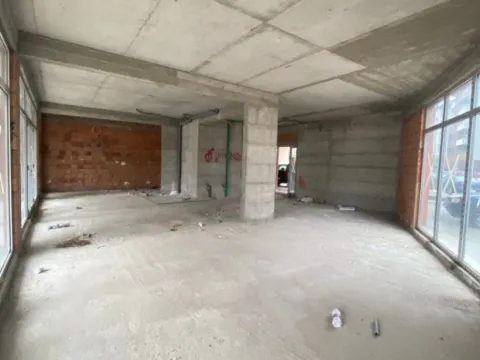 Izdavanje, poslovni prostor, 90m², Ljubović, Podgorica - image 9