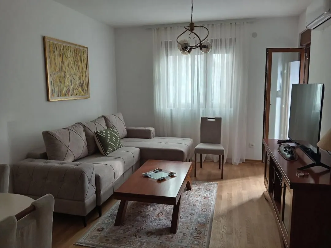 Rent, one bedroom apartment, 41m², Stari Aerodrom, Podgorica
