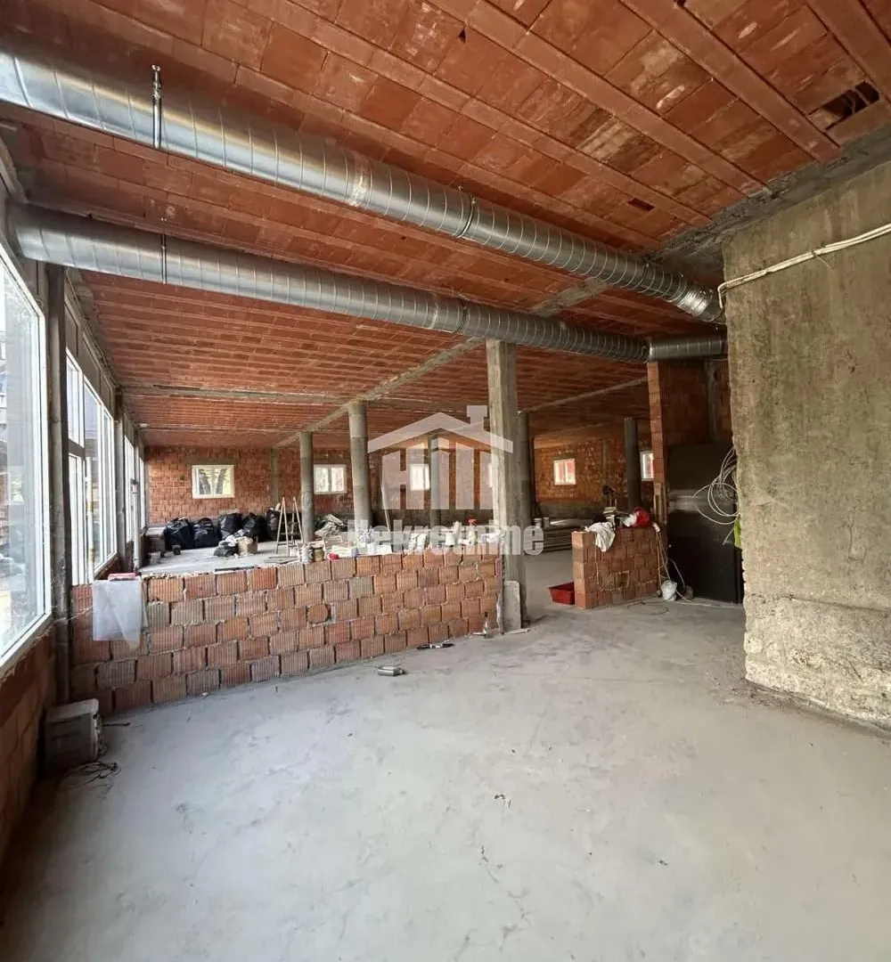 Rent, office space, 330m², Umka, Beograd
