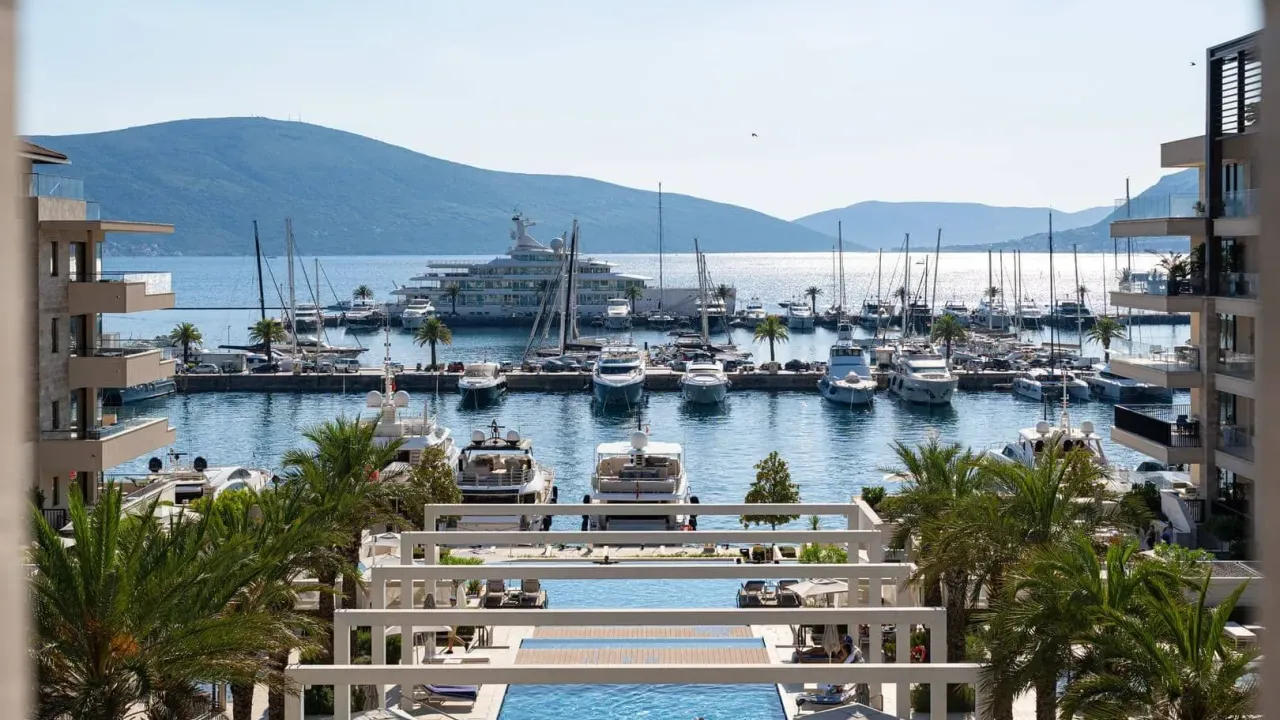 Prodaja, četvorosoban stan, 350m², Porto Montenegro, Tivat