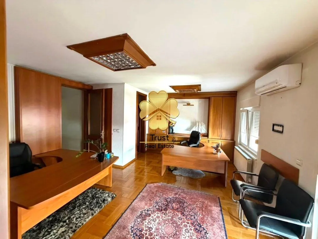 Rent, office space, 150m², Stara Varoš, Podgorica
