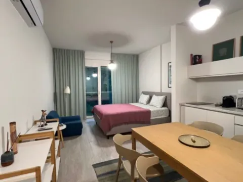 Prodaja, garsonjera, 32m², Bečići, Budva