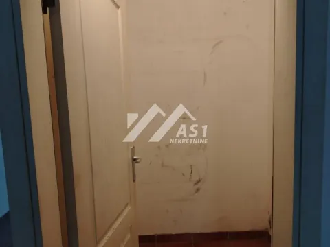 Izdavanje, poslovni prostor, 21m², Detelinara, Novi Sad Sve Podlokacije - image 3