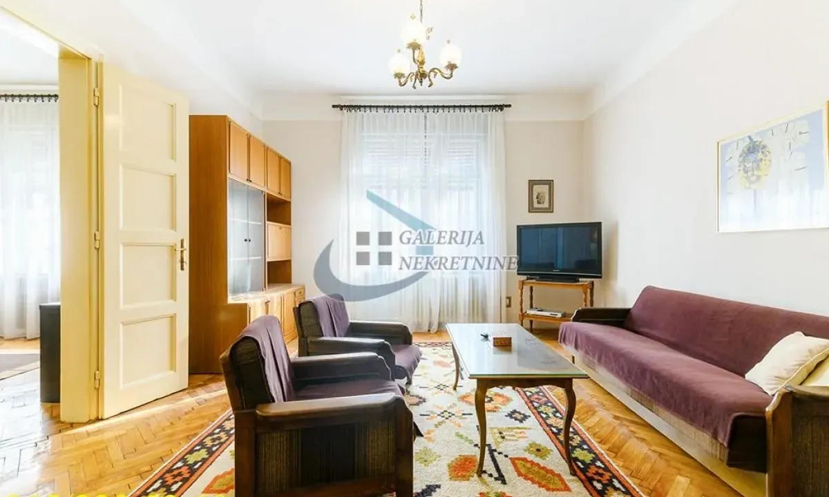 Prodaja, četvorosoban stan, 113m², Andrićev Venac, Beograd
