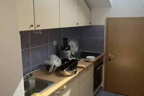 Prodaja, trosoban stan, 70m², Zemun Gornji Grad, Zemun Sve Podlokacije - image 9