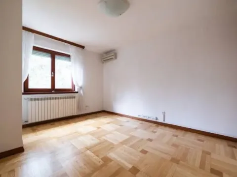 Izdavanje, kuća, 450m², Dedinje Sve Podlokacije, Beograd - image 11