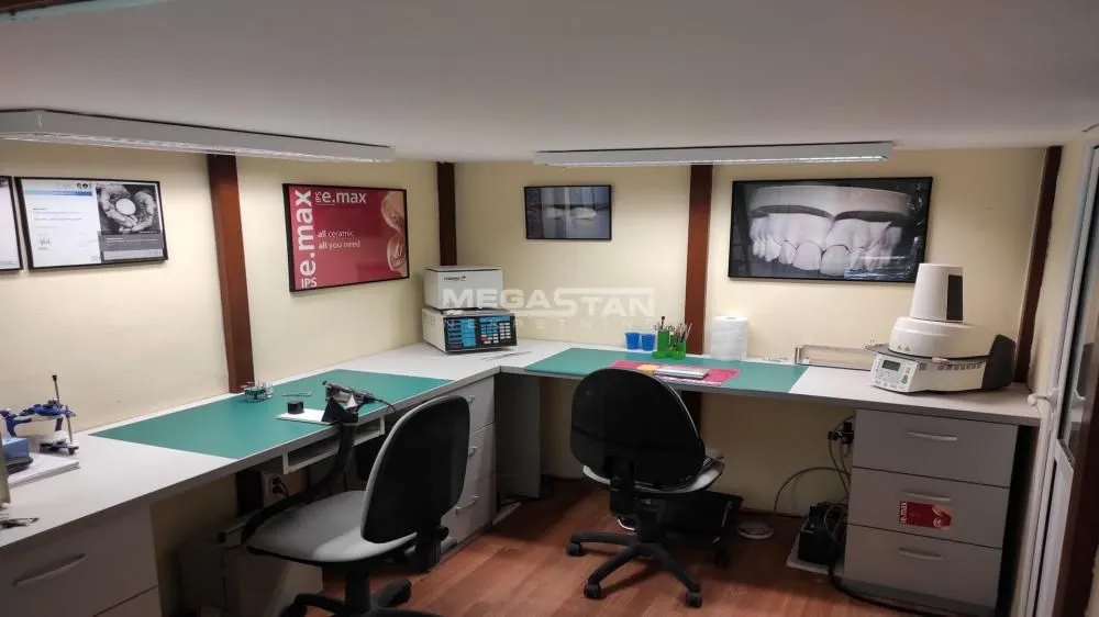 Sale, office space, 37m², Stari Grad, Beograd