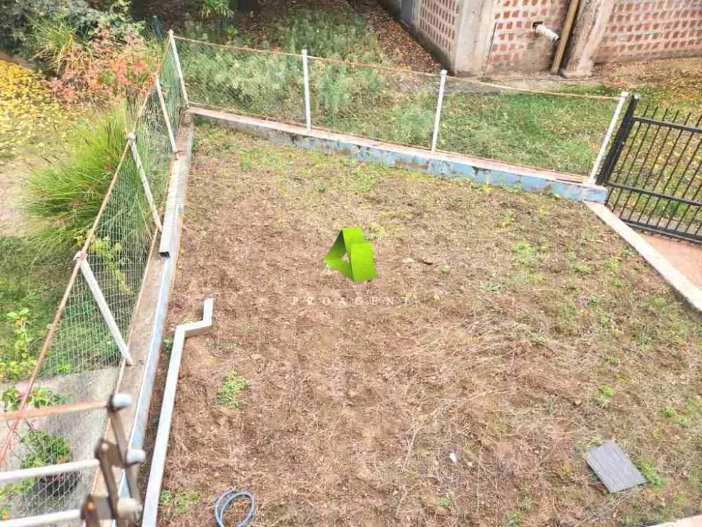Sale, house, 300m², Ledena Stena, Niš