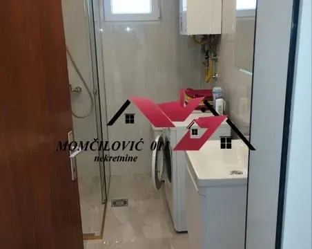 Prodaja, kuća, 175m², Centar, Stara Pazova - image 10