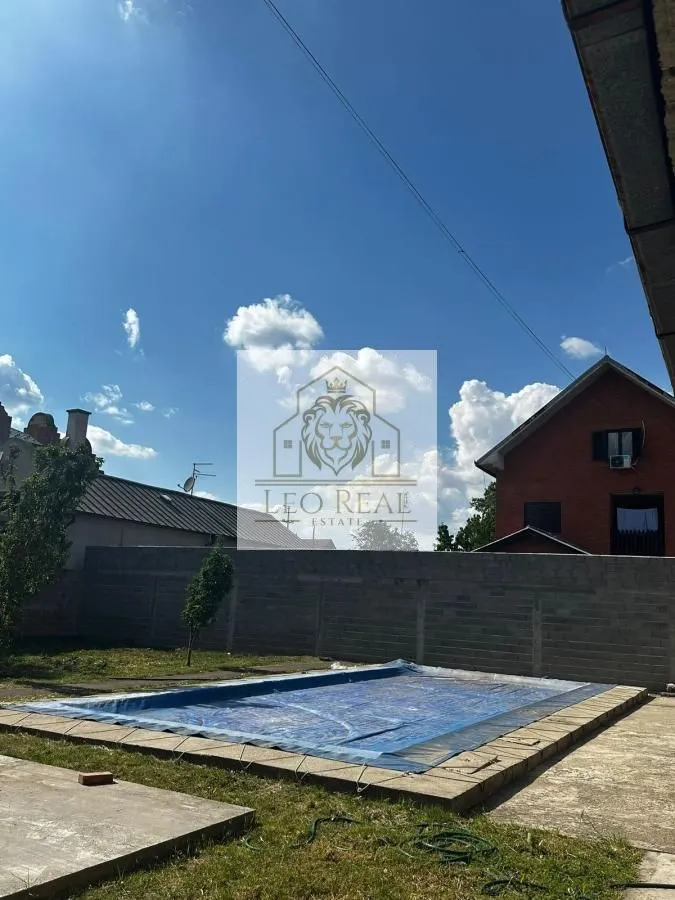 Prodaja, kuća, 400m², Surčin, Beograd