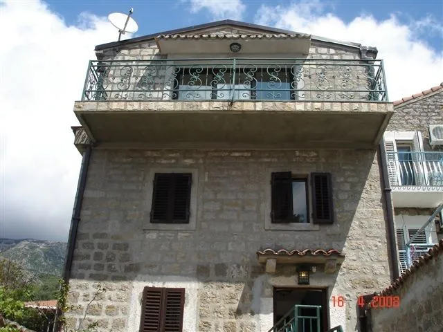 Sale, house, 100m², Rafailovići, Budva