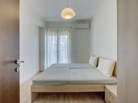 Rent, two bedroom apartment, 72m², Mažina, Tivat - image 9