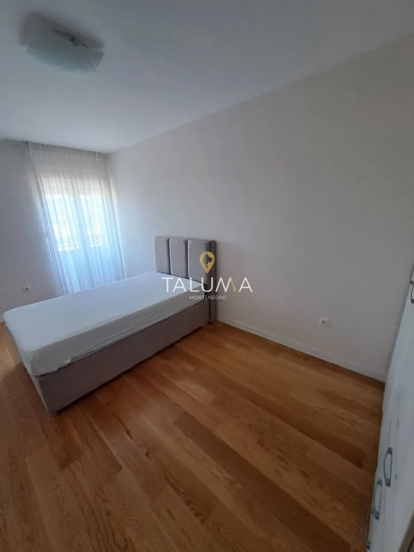 Rent, two bedroom apartment, 72m², City Kvart, Podgorica
