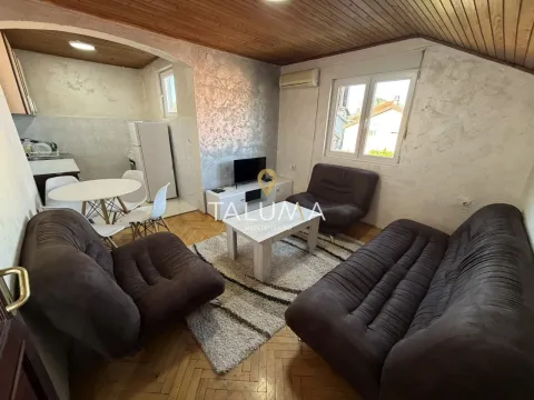 Rent, three bedroom apartment, 85m², Tološi, Podgorica - image 1