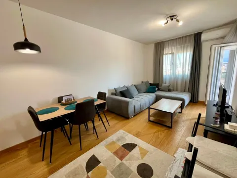 Sale, one bedroom apartment, 46m², City Kvart, Podgorica - image 2
