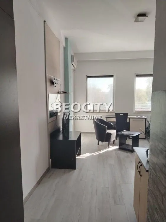 Izdavanje, stan, 24m², Novo naselje, Novi Sad