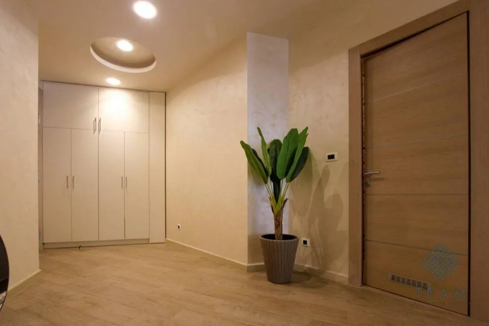 Prodaja, dvosoban stan, 104m², Budva, Crna Gora