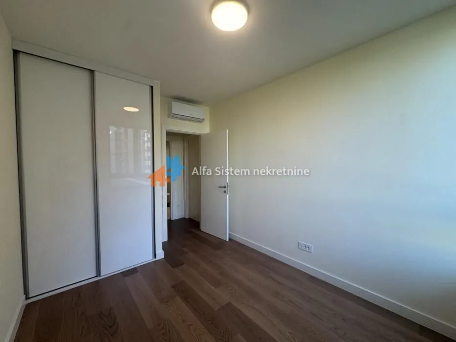 Rent, three bedroom apartment, 78m², Savski Venac, Beograd